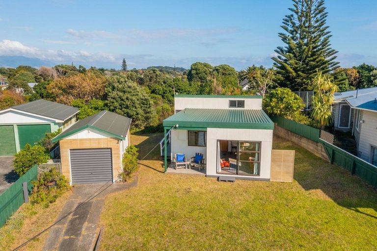 Photo of property in 27 Koromiko Street, Otaki Beach, Otaki, 5512