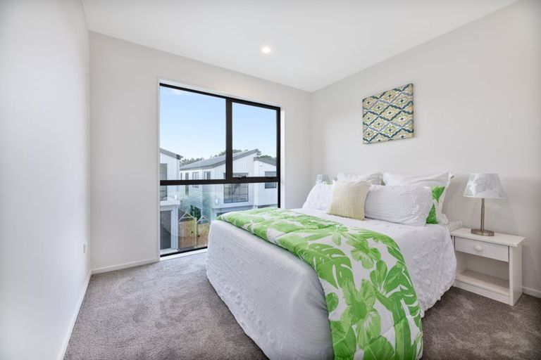 Photo of property in 15b Ranch Avenue, Beach Haven, Auckland, 0626