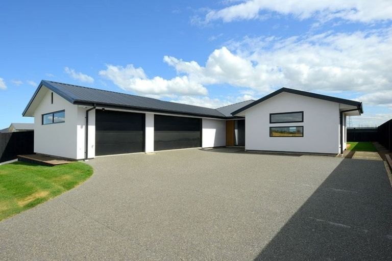 Photo of property in 55 Westpark Boulevard, Rangiora, 7400