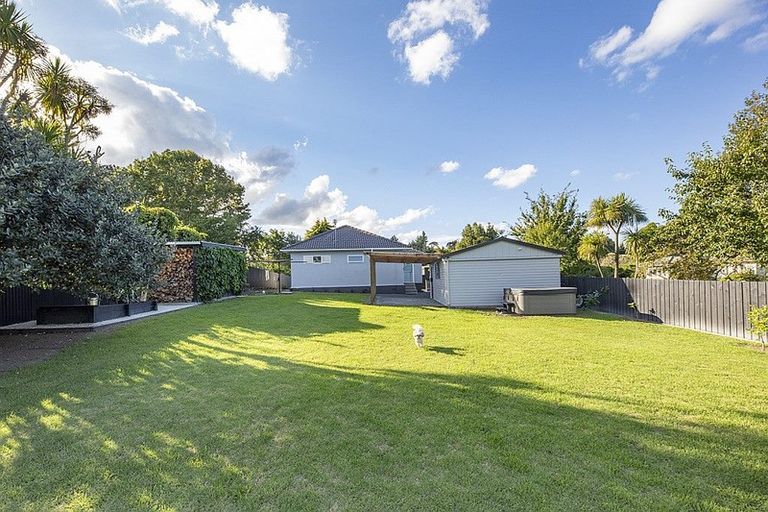 Photo of property in 4 Bethells Road, Waitakere, Auckland, 0816