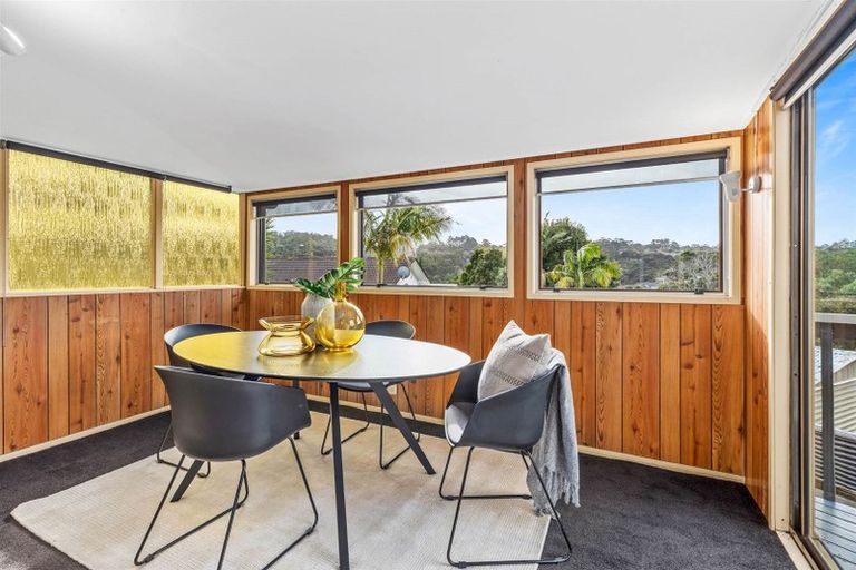 Photo of property in 8 Spinella Drive, Bayview, Auckland, 0629