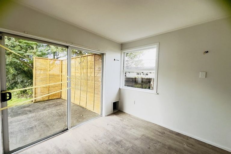 Photo of property in 16 Cargill Street, Papakura, 2110