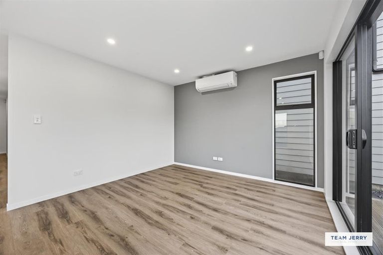 Photo of property in 25 Jandell Crescent, Bucklands Beach, Auckland, 2014