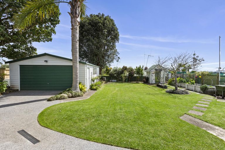 Photo of property in 46 Forest Lake Road, Forest Lake, Hamilton, 3200