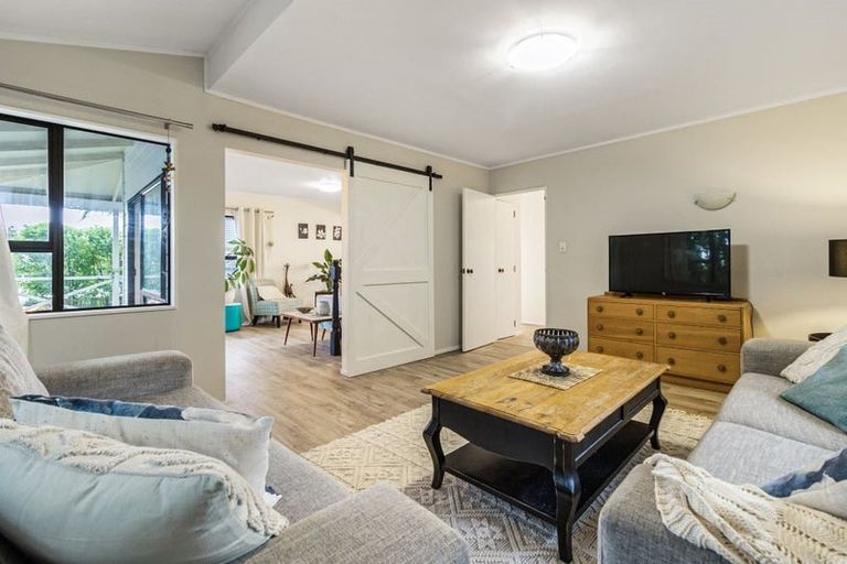 Photo of property in 44 Polkinghorne Drive, Manly, Whangaparaoa, 0930