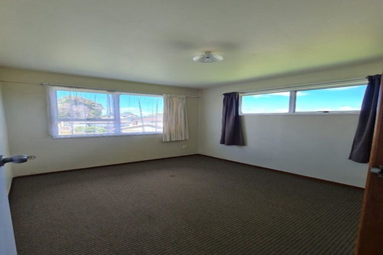 Photo of property in 583 Massey Road, Mangere, Auckland, 2022