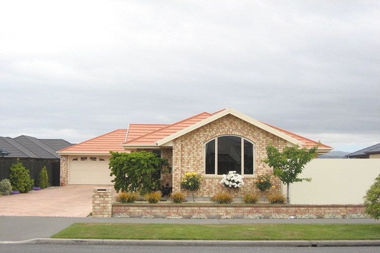 Photo of property in 96 Broadhaven Avenue, Parklands, Christchurch, 8083