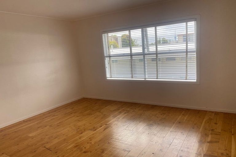 Photo of property in 9 Esplanade Road, Mount Eden, Auckland, 1024