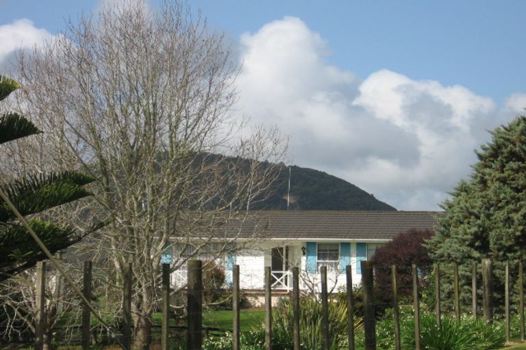 Photo of property in 10 View Street, Maungaturoto, 0520