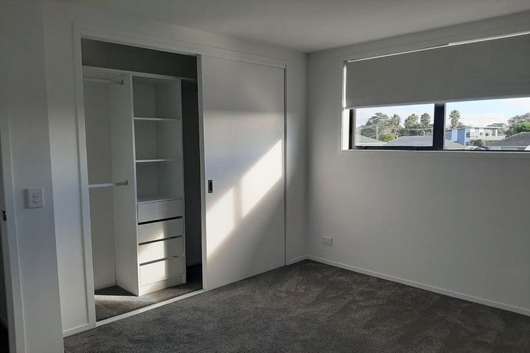 Photo of property in 9/21 Karamu Street, Te Atatu Peninsula, Auckland, 0610