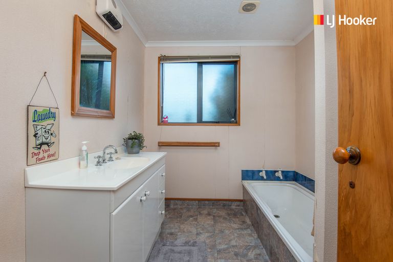 Photo of property in 95 Argyle Street, Mosgiel, 9024