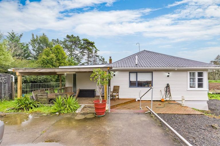 Photo of property in 525 Whitford Road, Whitford, Howick, 2571