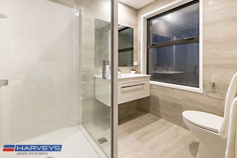 Photo of property in 6 Rere Close, Takanini, 2112