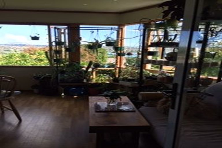 Photo of property in 2a Fenton Circus, Orakei, Auckland, 1071