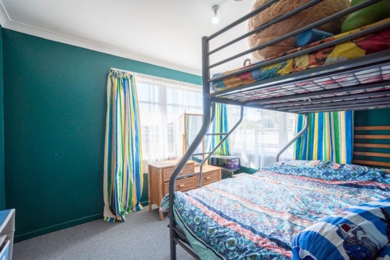 Photo of property in 954 Tremaine Avenue, Roslyn, Palmerston North, 4414