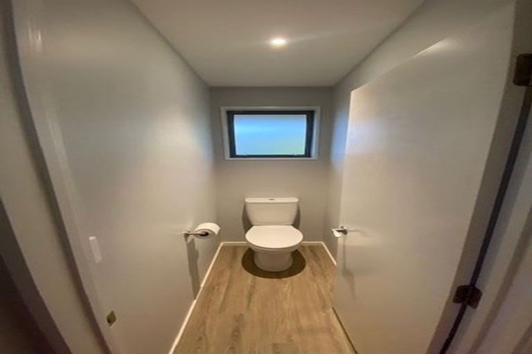 Photo of property in 2/518 Marine Parade, South New Brighton, Christchurch, 8062