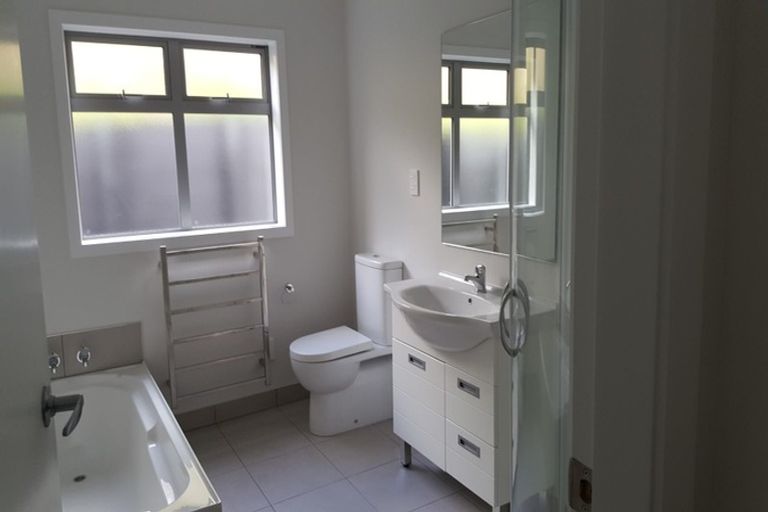 Photo of property in 442 Cambridge Terrace, Naenae, Lower Hutt, 5011