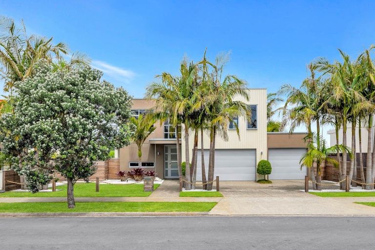 Photo of property in 81 Pine Harbour Parade, Beachlands, Auckland, 2018