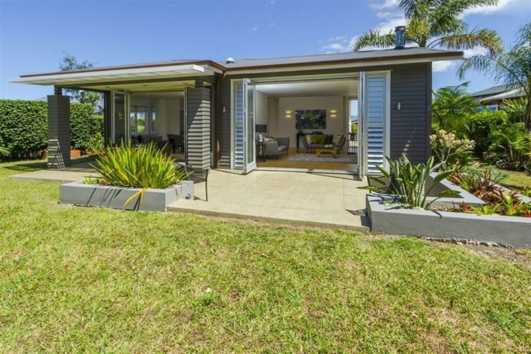 Photo of property in 7 Palmerston Road, Birkenhead, Auckland, 0626