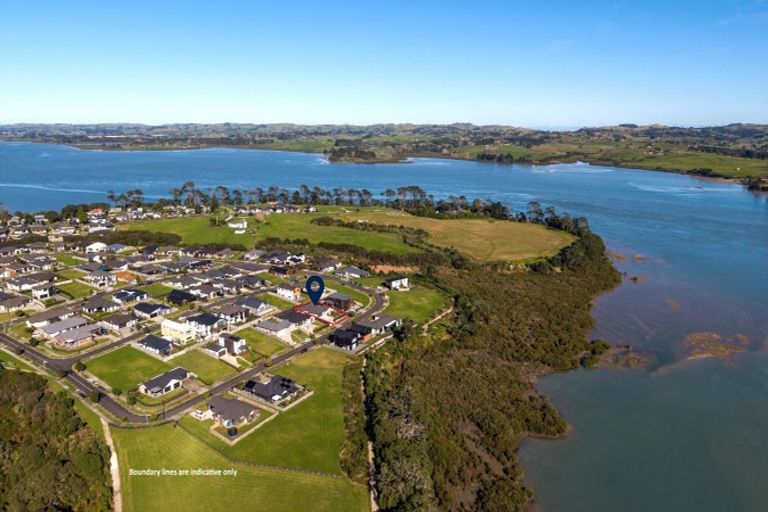 Photo of property in 34 Tahuna Minhinnick Drive, Glenbrook, 2681