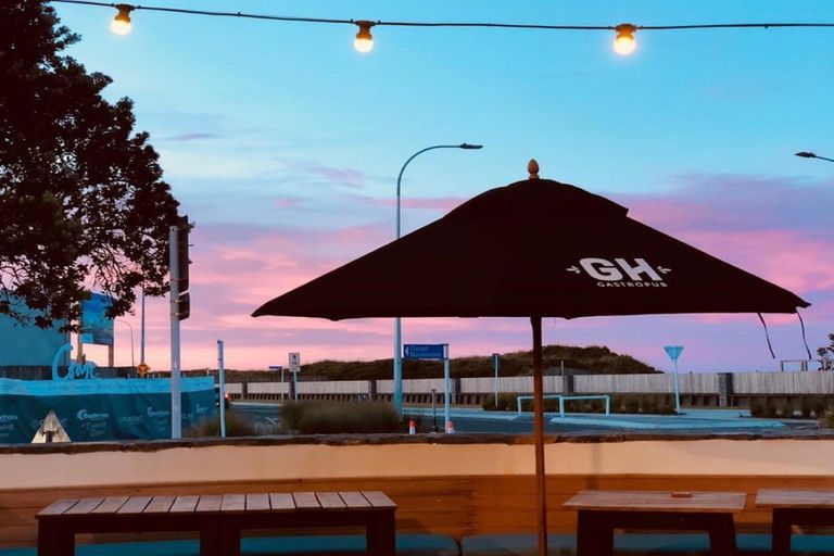 Photo of property in 6 Evansbel Place, Papamoa Beach, Papamoa, 3118