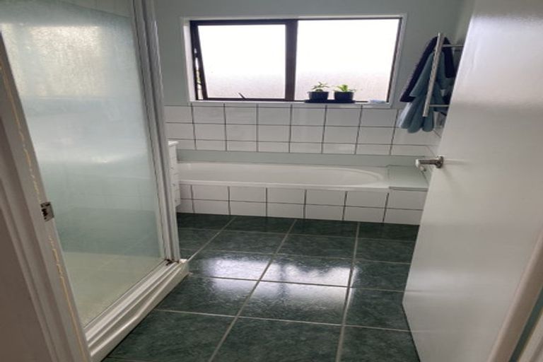 Photo of property in 15 South Avenue, Kaukapakapa, 0871