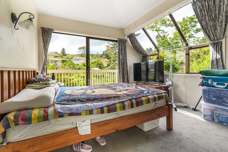 Photo of property in 10c Matipo Road, Mairangi Bay, Auckland, 0630