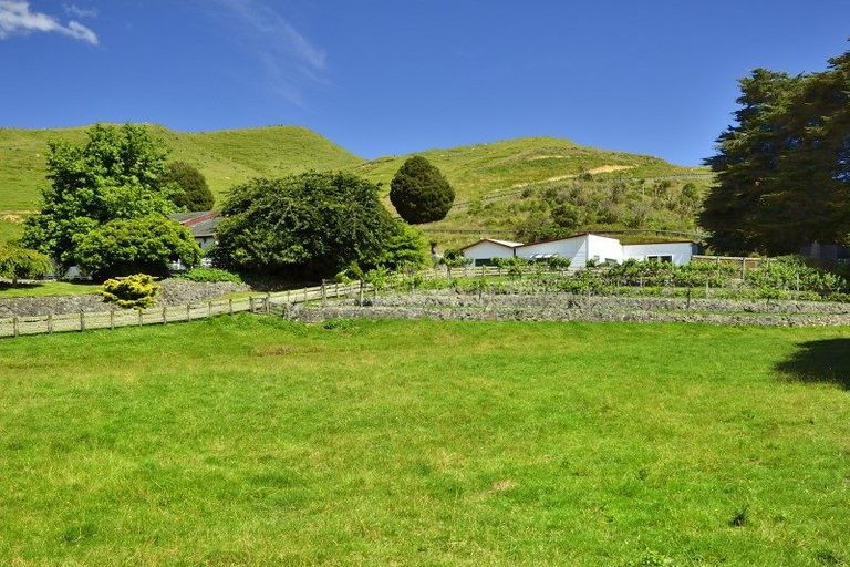 Photo of property in 18 King Street, Motu, Te Karaka, 4092
