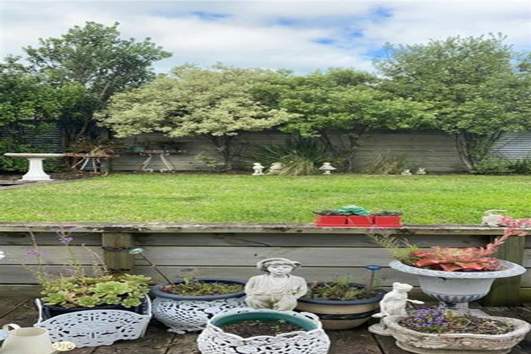 Photo of property in 25 Pukeko Place, Westshore, Napier, 4110