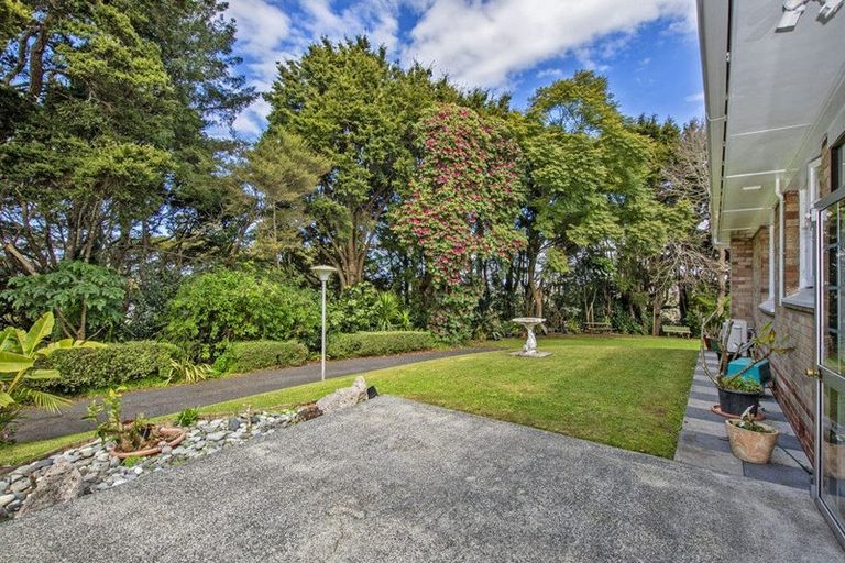 Photo of property in 2 Memorial Drive, Parahaki, Whangarei, 0112