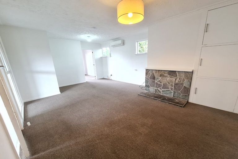 Photo of property in 99 Avonhead Road, Avonhead, Christchurch, 8042