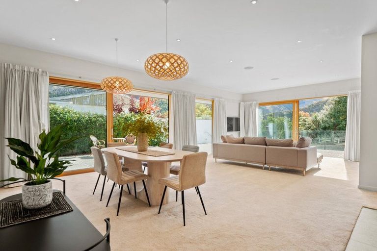 Photo of property in 11 Stafford Street, Arrowtown, 9302