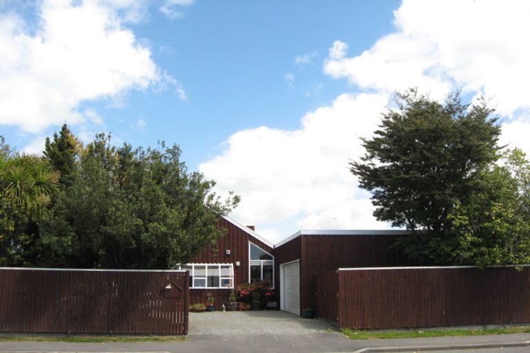 Photo of property in 3 Bush Street, Rangiora, 7400