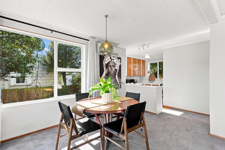 Photo of property in 17b Moreau Street, Saint Kilda, Dunedin, 9012