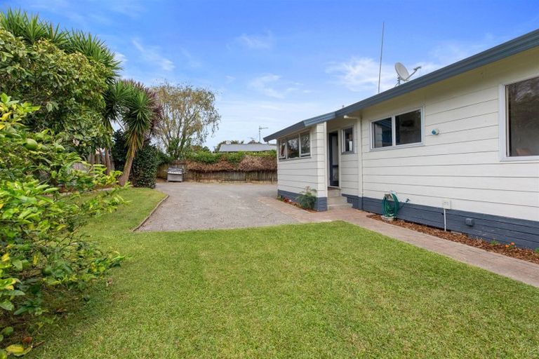 Photo of property in 12 Conifer Place, Te Puke, 3119