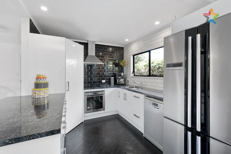 Photo of property in 36a Cambridge Terrace, Waiwhetu, Lower Hutt, 5010