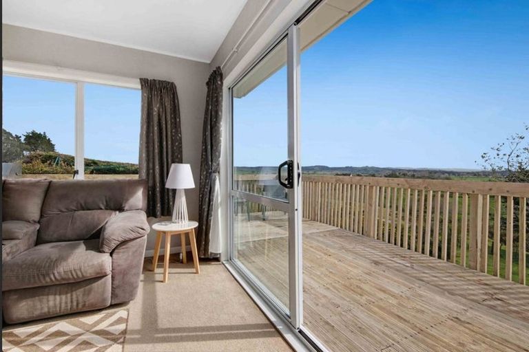 Photo of property in 95 Mangakura Road, Helensville, 0800