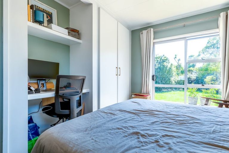 Photo of property in 12a John F Kennedy Place, Glen Eden, Auckland, 0602