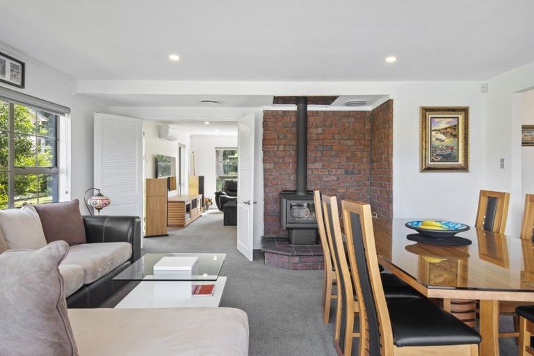 Photo of property in 112 Valley Road, Pukekohe, 2120