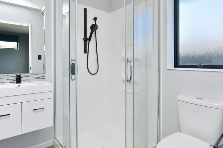 Photo of property in 36 Minerva Crescent, Woodend, 7610