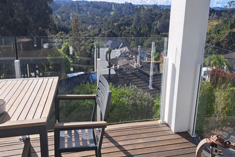 Photo of property in 3 Viridian Lane, Greenhithe, Auckland, 0632