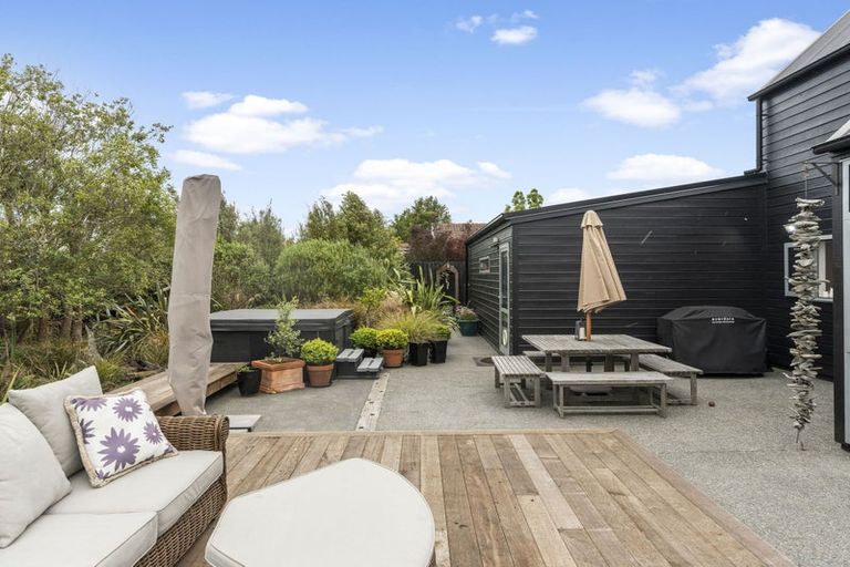 Photo of property in 44 Valecrest Avenue, Parklands, Christchurch, 8083