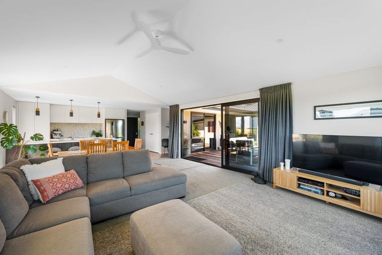 Photo of property in 8 Tahi Street, Albert Town, Wanaka, 9305