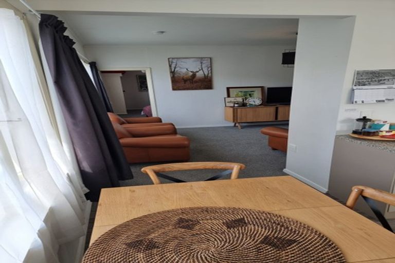 Photo of property in 5 Rumgay Street, Fairfield, Lower Hutt, 5011