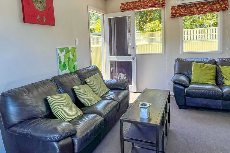 Photo of property in 143a Waikawa Road, Picton, 7220