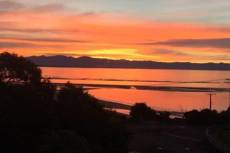 Photo of property in 130 Moana Avenue, Moana, Nelson, 7011