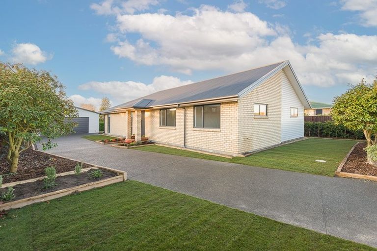 Photo of property in 61 Veitches Road, Casebrook, Christchurch, 8051