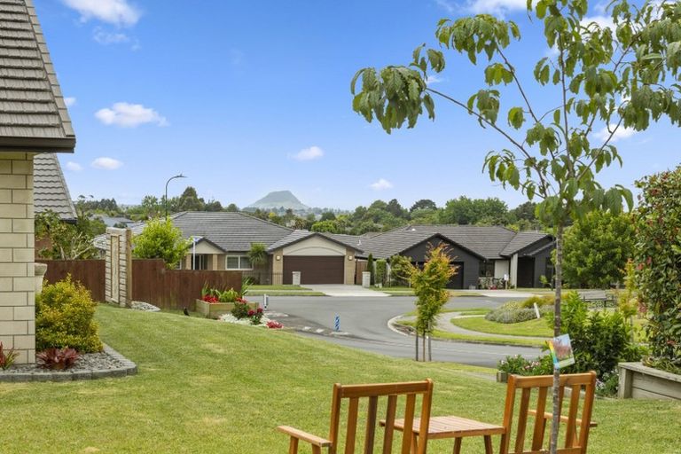 Photo of property in 2 Damien Place, Ohauiti, Tauranga, 3112