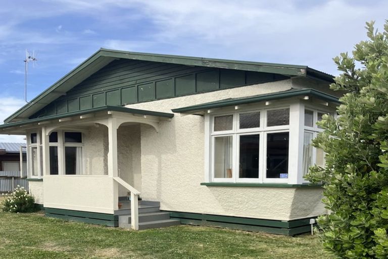 Photo of property in 2 Burness Road, Greenmeadows, Napier, 4112