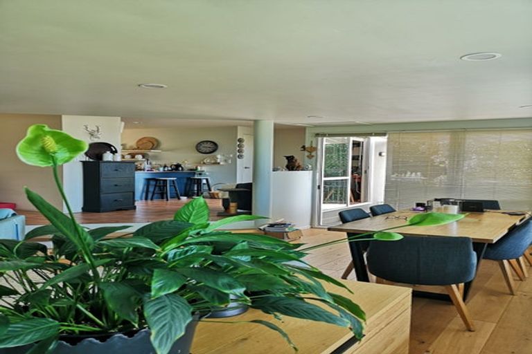 Photo of property in 2/11a Prospect Terrace, Milford, Auckland, 0620